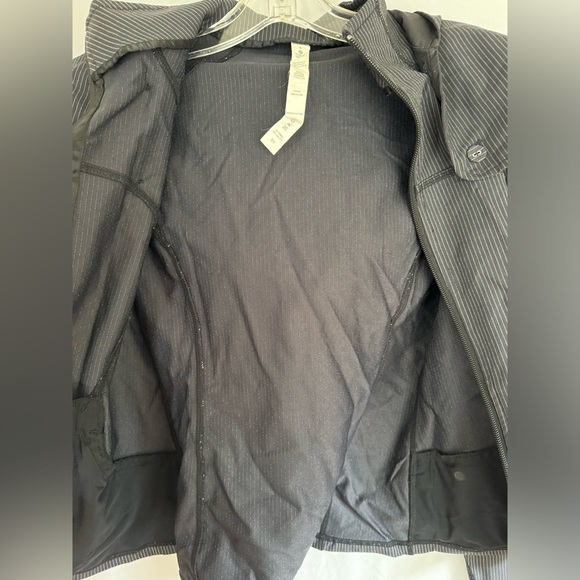 Lululemon black pinstripe jacket - Picture 4 of 6
